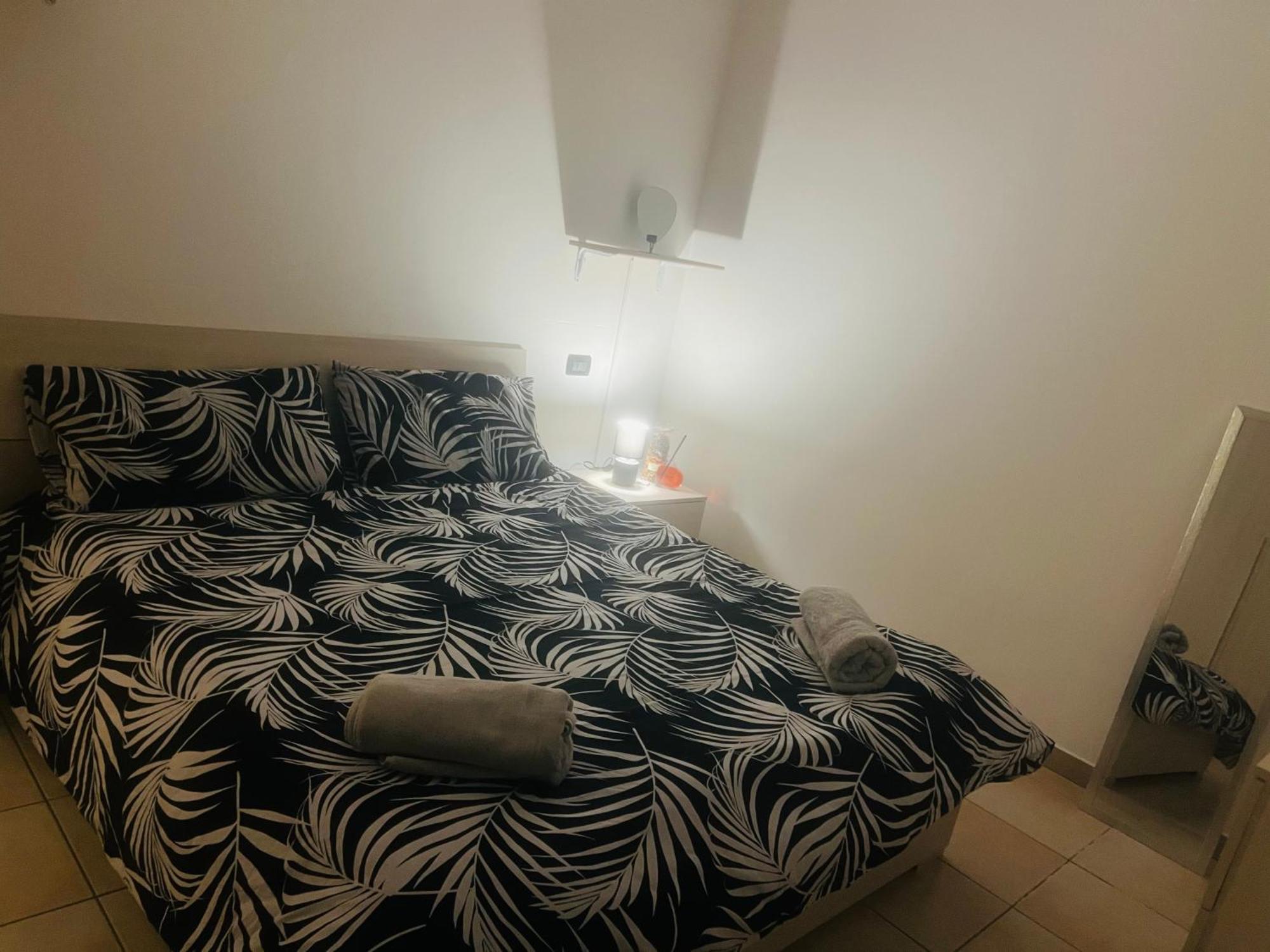 Apartamento Via Brescia Cremona Exterior foto